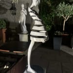 Mimosa-Tänzerin-Skulptur Isabel Miramontes Gartenskulptur zeitgenössische Skulptur Bronzeskulptur Innenarchitektur im Hotel Barsey von Warwick Art Yi Galerie Brüsseler Kunstgalerie