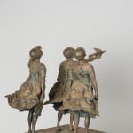 Une fois que nous serons pilotes lieven d'haese, des garçons de sculpture en bronze contemporains jettent un avion en papier dans le ciel. Art Yi enfant sculpture rêve d'enfance galerie d'art à bruxelles