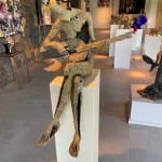 gitarist sculptuur van Jacques Van Den Abeele muzikant sculptuur muziek sculptuur hedendaagse sculptuur bronzen sculptuur Art Yi galerij Brusselse kunstgalerij