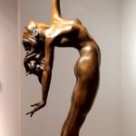 Tu m'épelles Marc de Corte sculpture femme dansante sculpture danse sculpture fille sculpture femme nue sculpture de jardin sculpture bronze sculpture contemporaine Galerie Art Yi Galerie d'art de Bruxelles