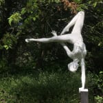 Freie Seinsweisen Marc de Corte Skulptur einer tanzenden Frau Skulptur eines Mädchens Skulptur eines tanzenden Paares Skulptur eines nackten Menschen Gartenskulptur Bronzeskulptur zeitgenössische Skulptur Art Yi-Galerie Brüsseler Kunstgalerie