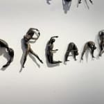 leef je droom lettersculptuur van Marc de Corte hedendaagse bronzen sculptuur gepersonaliseerde zin gedicht woordsculptuur in Art Yi galerie in Brusselleef je droom lettersculptuur van Marc de Corte hedendaagse bronzen sculptuur gepersonaliseerde zin gedicht woordsculptuur in Art Yi galerie in Brussel