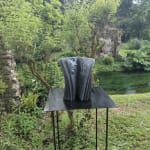 multiple lecture book sculpture paola grizi contemporary bronze sculpture art a woman face opening the book Art Yi gallery Brussels art gallery