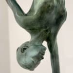 Freie Seinsweisen Marc de Corte Skulptur einer tanzenden Frau Skulptur eines Mädchens Skulptur eines tanzenden Paares Skulptur eines nackten Menschen Gartenskulptur Bronzeskulptur zeitgenössische Skulptur Art Yi-Galerie Brüsseler Kunstgalerie