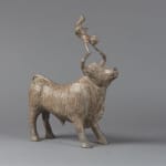 Dans l'Arène ou Mon Taureau Préféré enfant mignon et adorable sculpture contemporaine de boeuf en bronze animal sophie verger