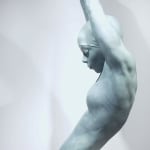 De manier waarop ik geloof Marc de Corte zwemmende vrouw sculptuur zwem sculptuur zwemmeisje sculptuur sculptuur tuin sculptuur bronzen sculptuur hedendaagse sculptuur Kunst Yi galerie Brusselse kunstgalerie