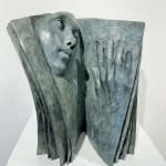 Mehrfache Vorlesungsbuchskulptur Paola Grizi, zeitgenössische Buch- und Gesichtsskulptur, italienische Skulptur Art Yi Gallery, Brüsseler Kunstgalerie