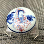 Qing Dynasty Style Blue and White and Red Underglaze Figurative Porcelain Box (Bottom signed "Kangxi Period") Tsai Hsiao-fang contemporary ceramic art asian ceramic art asian porcelain art blue ceramic vase blue porcelaine vase art collection Art Yi gallery Brussels art gallery