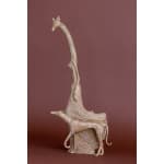 Girafe et sa sculpture girafe lévrier chasse au chien sophie verger bronze contemporain sculpture animalière bureau art décoration art yi galerie d'art de bruxelles