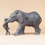 Together elephant sculpture with a little girl Sophie Verger bronze sculpture animal sculpture contemporary sculpture Art Yi gallery Brusssels art gallery