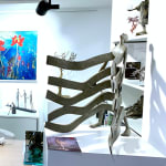 Isabel miramontes sculpture contemporaine en bronze art abstrait sculpture décoration design minimalisme Nirvana un homme sculpture au bord de la mer recevant le vent et la vauge