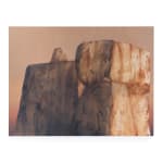 Painting titled “Split” (2022) by Silvia Giordani. The artwork features a monumental rock formation with contrasting tones of weathered gray and warm ochre, set against a soft gradient background transitioning from beige to muted pink. Acrylic and oil on canvas. © Buysse Gallery.