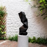 Stephan Marienfeld, Turn up, 2024, Edition of 7 plus 1 artist's proof, Signed & dated , bronze black patinated , 82.9 x 35.9 x 27 cm. © Buysse Gallery. All rights reserved.