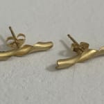 Jacqueline Mina (OBE), Earrings Strip Twist, 2020