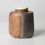 Isezaki Jun 伊勢崎淳, Bizen Tea Covered Jar 備前扁衛茶入
