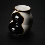 Yanagihara Mutsuo 柳原睦夫, Flower vase with cloud designs 雲ノ絵花瓶 , 1976