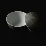 Terauchi Shinji 寺内信二, Six-tiered house shaped box with moon and arabesque designs 染付月輪花唐草 家型六段重, 2024