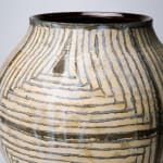 Yanagihara Mutsuo 柳原睦夫, Flower vase with cloud designs 雲ノ絵花瓶 , 1976