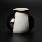 Yanagihara Mutsuo 柳原睦夫, Flower vase with cloud designs 雲ノ絵花瓶 , 1976
