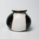 Yanagihara Mutsuo 柳原睦夫, Flower vase with cloud designs 雲ノ絵花瓶 , 1976