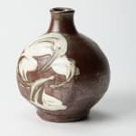 Matsuzaki Ken 松崎 健, Iron glazed sake bottle with white slip