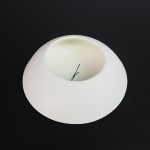 Nagae Shigekazu 長江重和, White Porcelain Object with Narrow Opening 狭間からのかたち