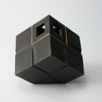 Kiyomizu Rokubei VIII 八代 清水六兵衛, Cube shaped incense burner with black glaze 黒釉刻線器