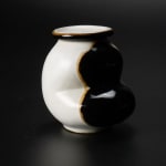 Yanagihara Mutsuo 柳原睦夫, Flower vase with cloud designs 雲ノ絵花瓶 , 1976