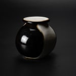 Yanagihara Mutsuo 柳原睦夫, Flower vase with cloud designs 雲ノ絵花瓶 , 1976