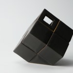 Kiyomizu Rokubei VIII 八代 清水六兵衛, Cube shaped incense burner with black glaze 黒釉刻線器