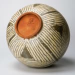 Yanagihara Mutsuo 柳原睦夫, Flower vase with cloud designs 雲ノ絵花瓶 , 1976