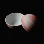 Terauchi Shinji 寺内信二, Six-tiered house shaped box with moon and arabesque designs 染付月輪花唐草 家型六段重, 2024
