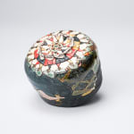 KOMAGO Tetsutarou 小孫哲太郎, No.7 Polychrome Guinomi with Carved Bird Designs 線彫色絵鳥紋ぐい呑, 2023