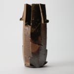 Kakurezaki Ryuichi 隠崎隆一, Bizen flower vessel