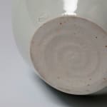 Mori Ichizou 森 一蔵, Seihakuji Porcelain Water Jar 青白瓷水指