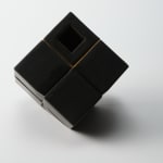 Kiyomizu Rokubei VIII 八代 清水六兵衛, Cube shaped incense burner with black glaze 黒釉刻線器