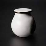 Yanagihara Mutsuo 柳原睦夫, Flower vase with cloud designs 雲ノ絵花瓶 , 1976