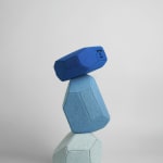 劉正堃 Abei LIU, 紫色呢喃石悄悄守護著 Whisperocks: Purple , 2025