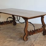 19th Century Italian Dining Table in Walnut