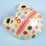 Lorien Stern - side view of the sculpture "Balloon Frog".