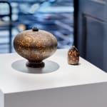 Yui Tsujimura, Natural Glaze Hanging Vase 自然釉提瓶, 2024