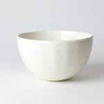 Shinobu Kawase, 瓊瓷茶碗 White Tea Bowl
