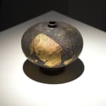 Yui Tsujimura, Natural Glaze Hanging Vase 自然釉提瓶, 2024