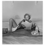 André de Dienes, Marilyn Monroe, Breakfast in Bed, 1953