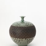 Lee Chang-soo, Openwork Jar with Peonies, 2018