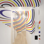 Felice Varini, Quadrilatère d'arcs et de cercles, bleu, noir, rouge, jaune, 2015