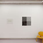 Vera MOLNAR, Signature à la mine de plomb sur fond rouge, 2008
