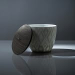 Niisato Akio, Porcelain Sphere, 2019