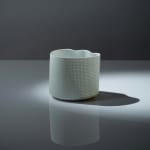 Niisato Akio, Porcelain Sphere, 2019