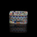 Antique Chinese Opium Box in Cloisonné Enamel, decorated with Floral Motifs and Interior Scenes, 19th Century